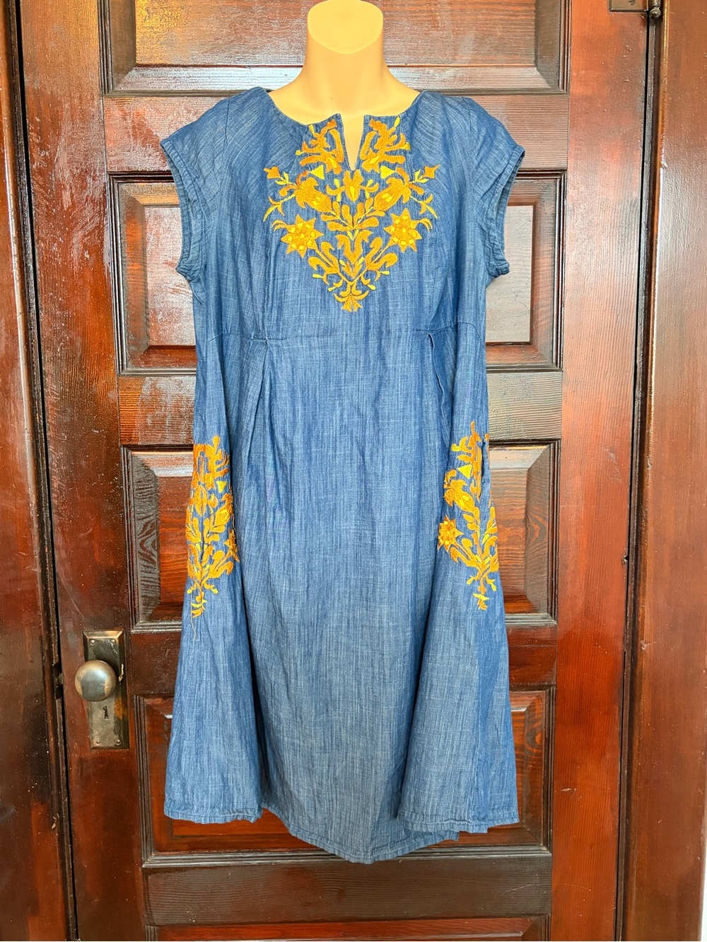 Sz L Embroidered Indigo Blue Shift Dress with Yellow Floral Accents